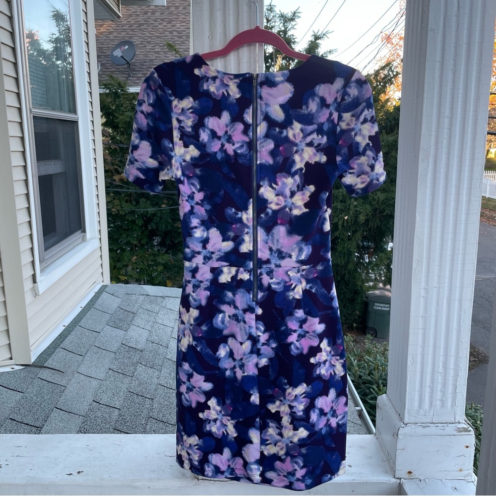 Jessica Simpson Ciara Dress in Purple Lilypad Size S (NWT) - Picture 9 of 12
